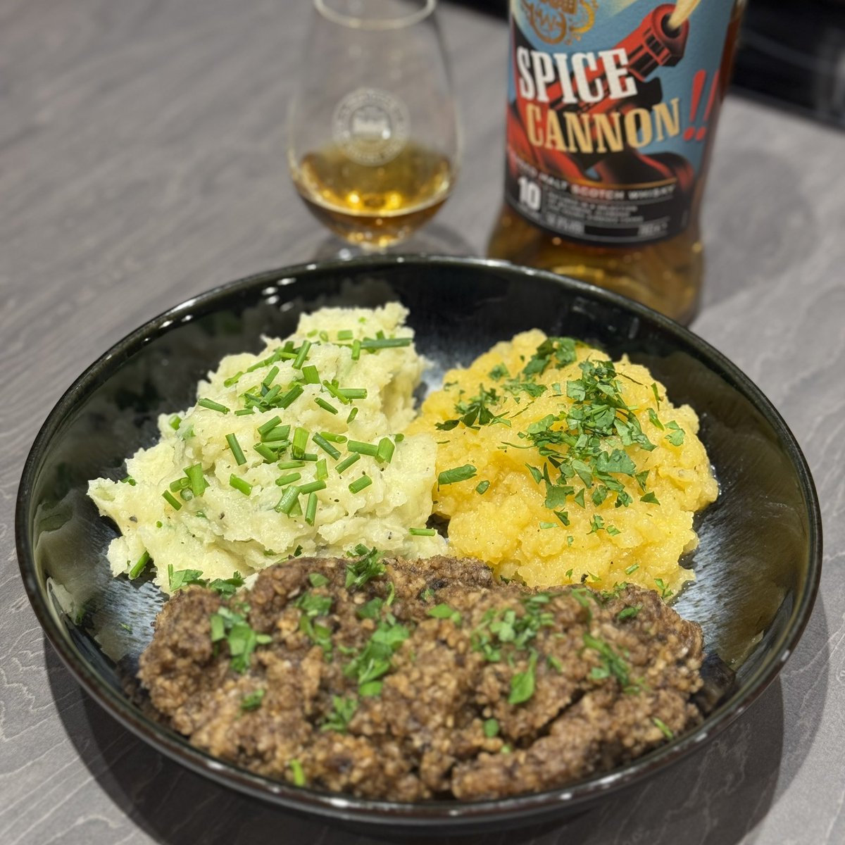mikemoate's tweet photo. “Sláinte Mhath!” to those also celebrating Burns night. We enjoyed a small feast and some excellent @SMWSUK whisky 🥃 https://t.co/2JHRdGoFxz