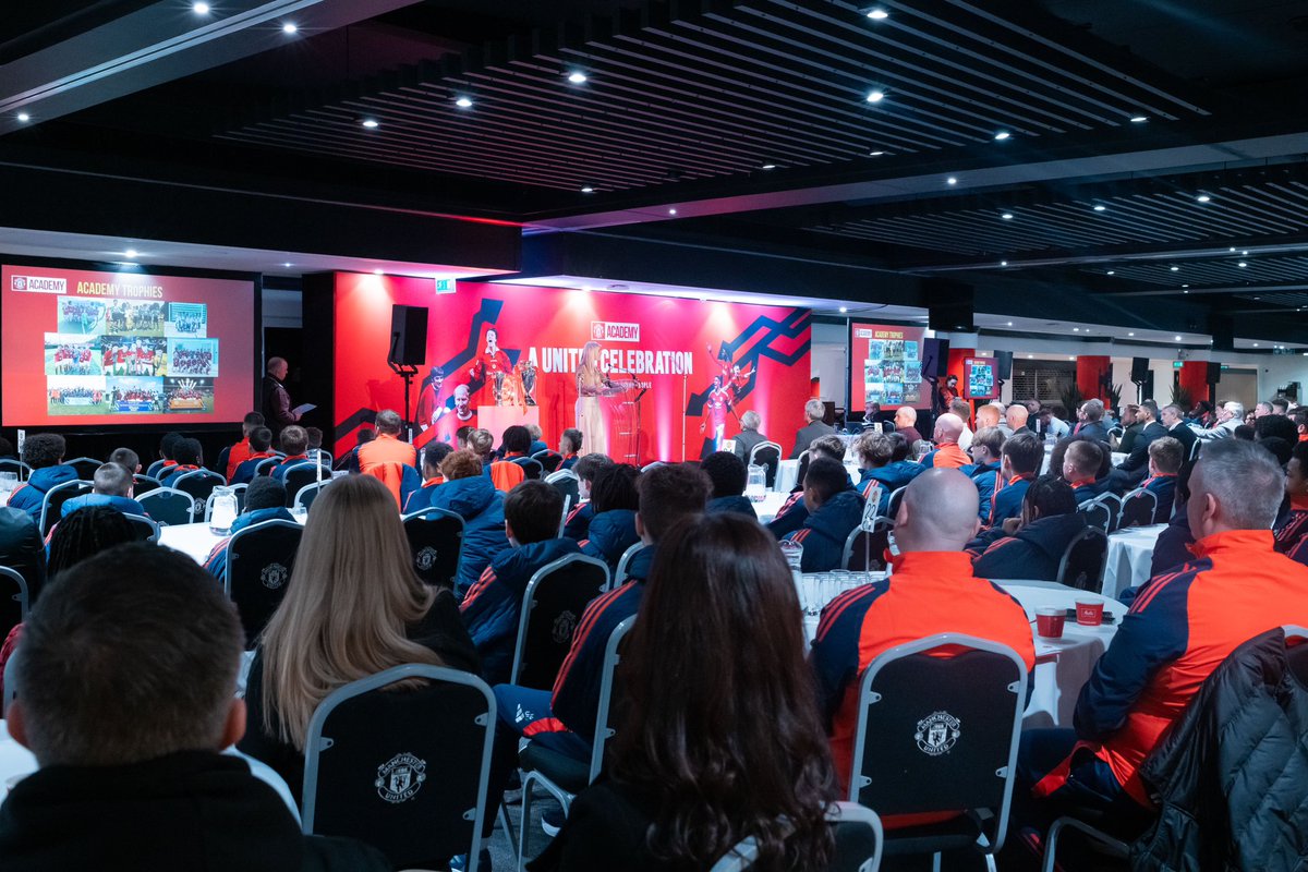6hellsbells's tweet image. A pleasure to host the @manchesterunited ‘Academy Celebration’ event this morning. Hearing advice from Sir Alex and our alumni, Craig Cathcart and Phil Mulryne was inspiring. So much talent and so many unsung heroes in one room.
