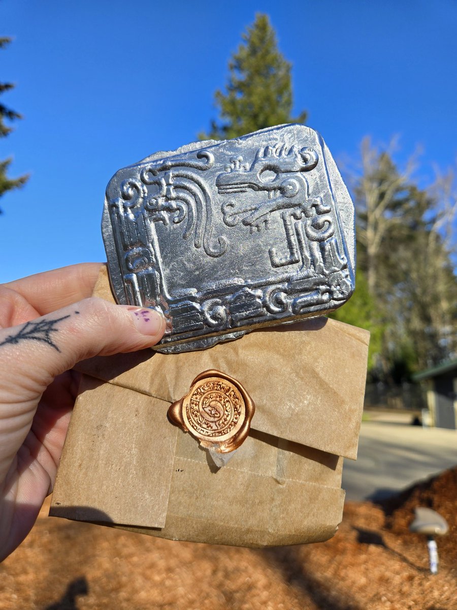 tacomagirl15 tweet media