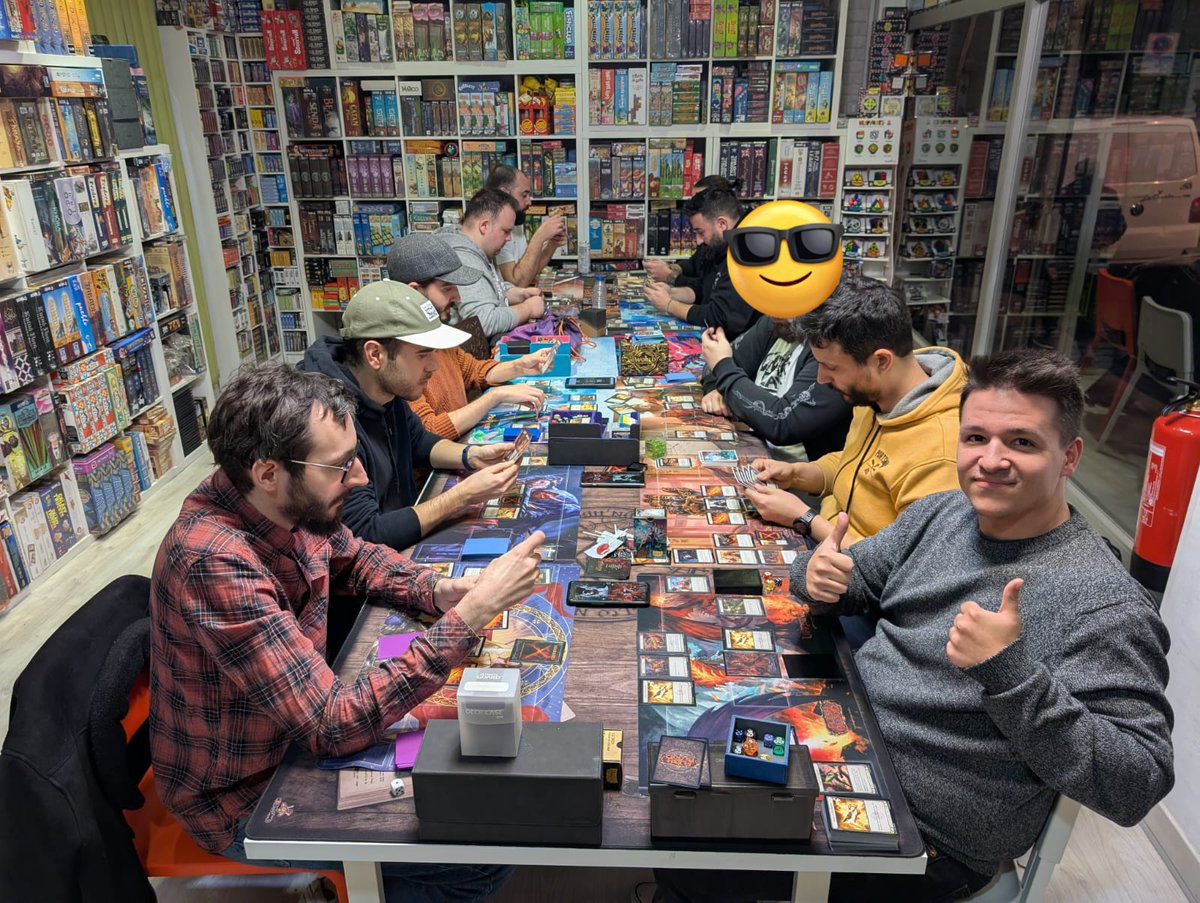 And another pic from our second The Hunted Pre-Release event at El Bazar de Iglesias, Granada, Spain!

<a href="/fabtcg/">Flesh and Blood</a> <a href="/FABWorldTour/">TCG Whine</a> <a href="/bazar_iglesias/">El Bazar de Iglesias</a> #FABHunted