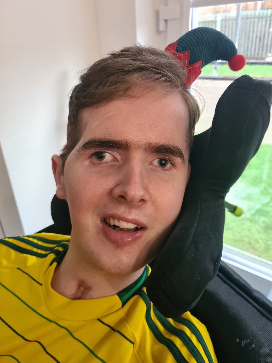 Christmas Day a month late due to a huge scare with ill health. Again, thanks to the staff of ward 1 <a href="/wearehairmyres/">University Hospital Hairmyres</a> for their amazing care, a celebration nobody thought we make. #NHS