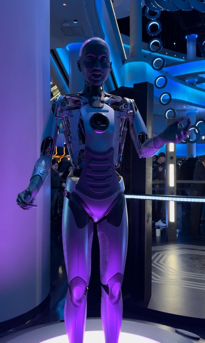 micro_xAI's tweet photo. Masa is leading $500 Billion for AI revolutionary journey.

@sama what's top 3 important pain-points I should address in my social impact project to get $100Million from that?

My ask is  on 0.0002% from your collective fund 😈 https://t.co/7AohDlO2wW