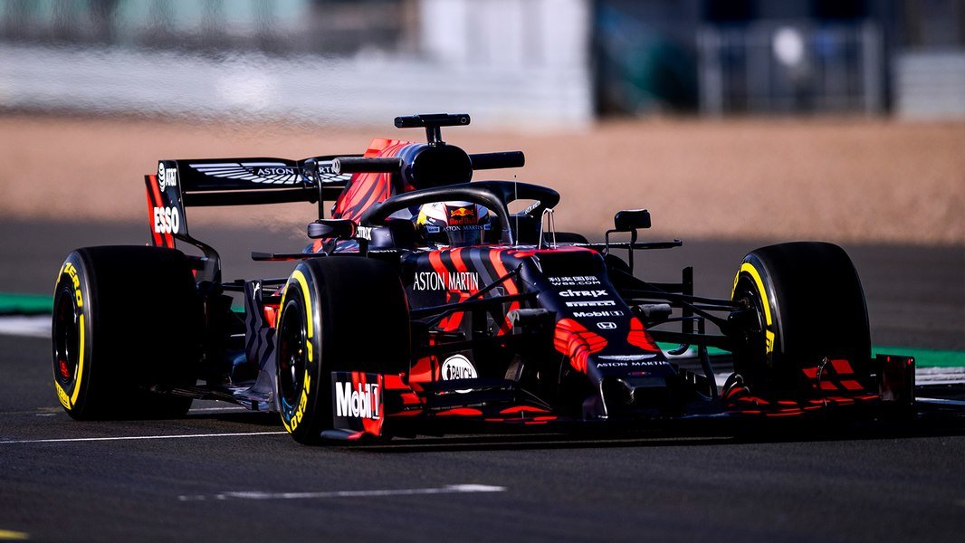 DÍA 2 DE TESTS - RECAP

Día de exclusividad al volante de <a href="/Mauchan167/">Mau-Chan🇨🇴🏎️</a>, que fue de menos a más durante las 85 vueltas que ha rodado hoy.

En la primera sesión el colombiano se centró más en el ritmo de carrera y, una vez acomodado al monoplaza, reventó el crono en la vespertina.