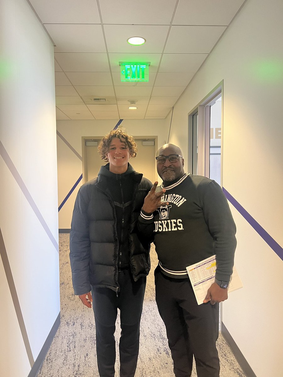 3⭐️ WR Rico Blassingame (@ricoblass2026) on Twitter photo Appreciate my guy’s <a href="/Coach_KC84/">Kevin Cummings</a>, <a href="/ScottieGraham/">Scottie Graham</a> and the rest of the staff for having me!! Looking forward to an official visit!! <a href="/UW_Football/">Washington Football</a> <a href="/CoachWellbrock/">Rich Wellbrock</a> <a href="/TTownFball/">Tolleson Football</a> Appreciate my guy’s <a href="/Coach_KC84/">Kevin Cummings</a>, <a href="/ScottieGraham/">Scottie Graham</a> and the rest of the staff for having me!! Looking forward to an official visit!! <a href="/UW_Football/">Washington Football</a> <a href="/CoachWellbrock/">Rich Wellbrock</a> <a href="/TTownFball/">Tolleson Football</a>