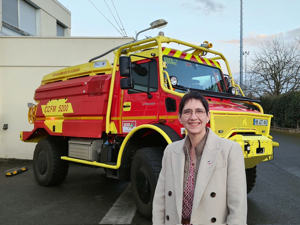 dumaschristine1's tweet photo. 🚒 Ce soir, j'ai eu l'honneur de participer aux vœux des pompiers de Bourg-sur-Gironde en tant que suppléante @diaz_edwige. 
Merci au commandant pour son accueil chaleureux et bravo à l'ensemble des pompiers pour leur engagement exemplaire au service de notre population ! 🇫🇷 https://t.co/ZWACaODJ3B