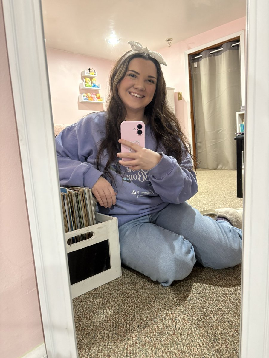 eternalsimb's tweet image. you need to be fucking serious LMAOOOO i’m way outta your league