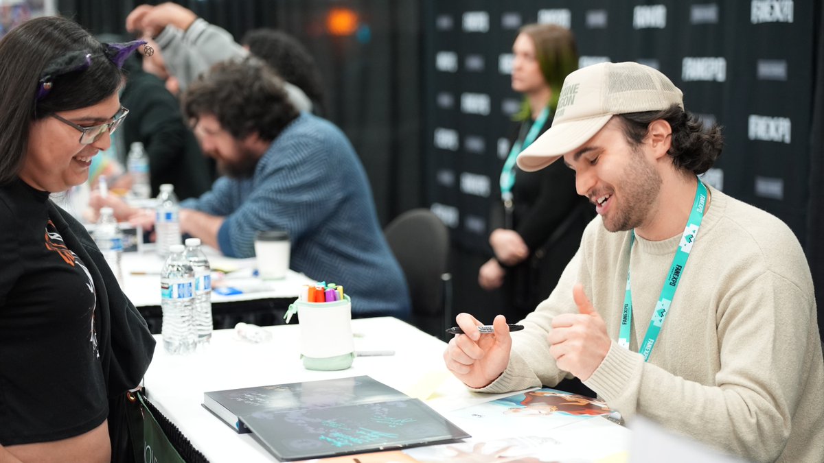 fanexpoportland's tweet photo. Meeting your heroes and creating unforgettable memories is what #FANEXPOPortland is all about. From Supernatural to High School Musical, we love seeing you all get to meet and talk to your favorite characters. 🥹
#FANEXPOPortland2025 #FXP #VisitPortland #PortlandOR #Portland https://t.co/CLP06FwHWj