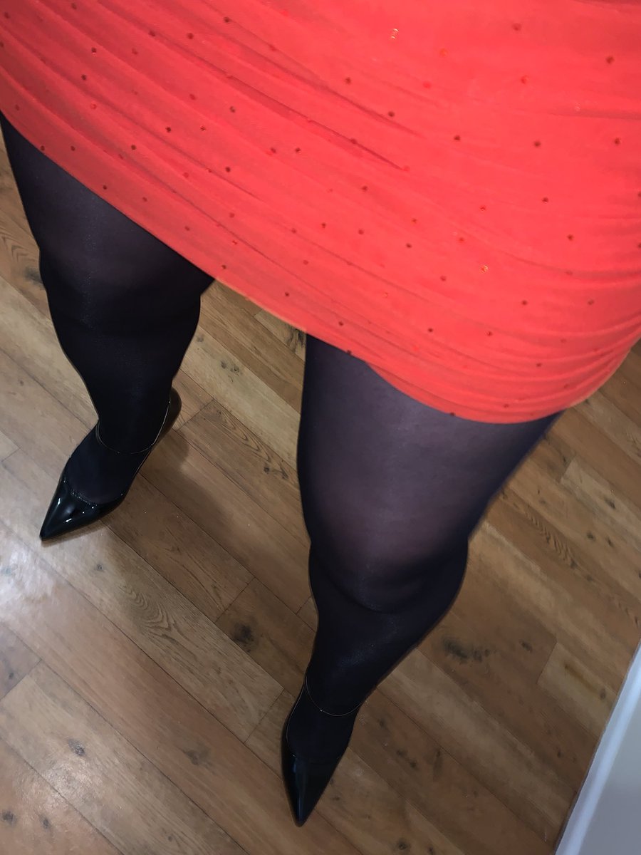 michellethelady's tweet photo. Friday’s #outfit
I hope your weekend is going as good as mine 🥂
#selfie #selfiequeen #outfits #ootd #outfitoftheday #pantyhose #hosiery #nylons #tights #citychic #dress #transwoman #curvy #curvymodel #plussizemodel #plussize #size18 #over50andfabulous #highheels #onlymaker https://t.co/BEFpSFg9sN