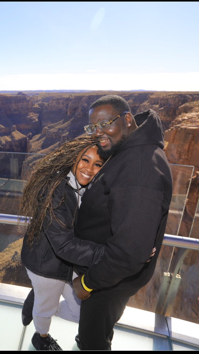 Lovecici239's tweet photo. By far one of the scariest things we’ve ever done but it was so worth it. #almost34 ❤️ #AquariusSeason #couplegoals #Arizona #skywalk #grandcanyon https://t.co/nA7xmzxonL