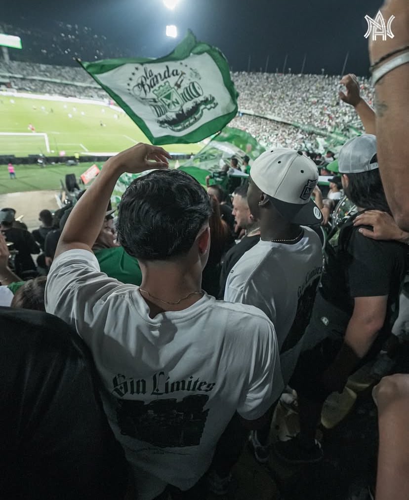 JuanJos750's tweet photo. 🟢⚪️Ellos son de la gente. @nacionaloficial https://t.co/RDrQVDRjf1