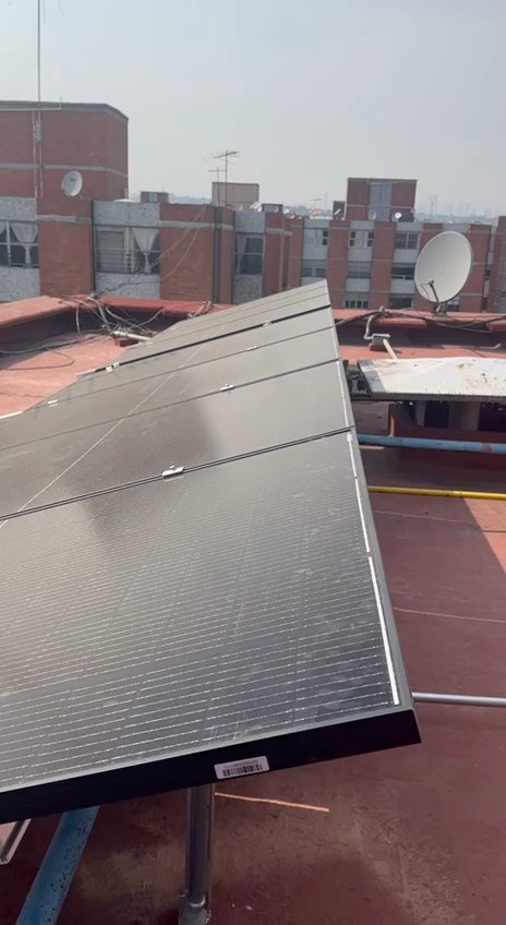 AlcaldiaAO's tweet photo. Entregamos proyecto de Presupuesto Participativo de Celdas Fotovoltaicas en 2 edificios de la U.H. Torres de Mixcoac.🌞

Este esfuerzo les permitirá tener un ahorro significativo en el consumo eléctrico de elevadores y áreas comunes 🌱💡
#AlcaldíaModelo #ConstruyendoComunidadÁO https://t.co/dkFESXWbP7
