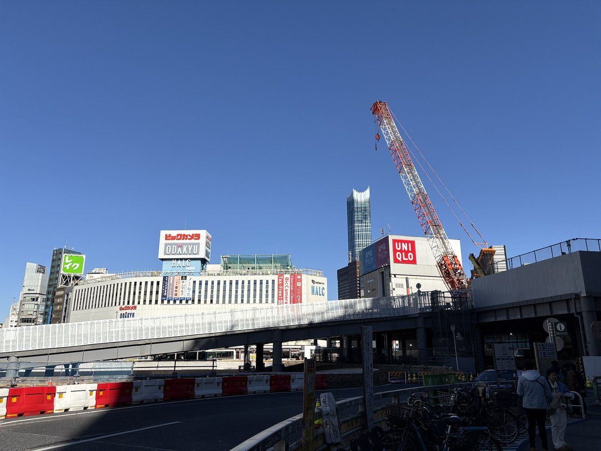 新宿駅、来るたびに変わってるな