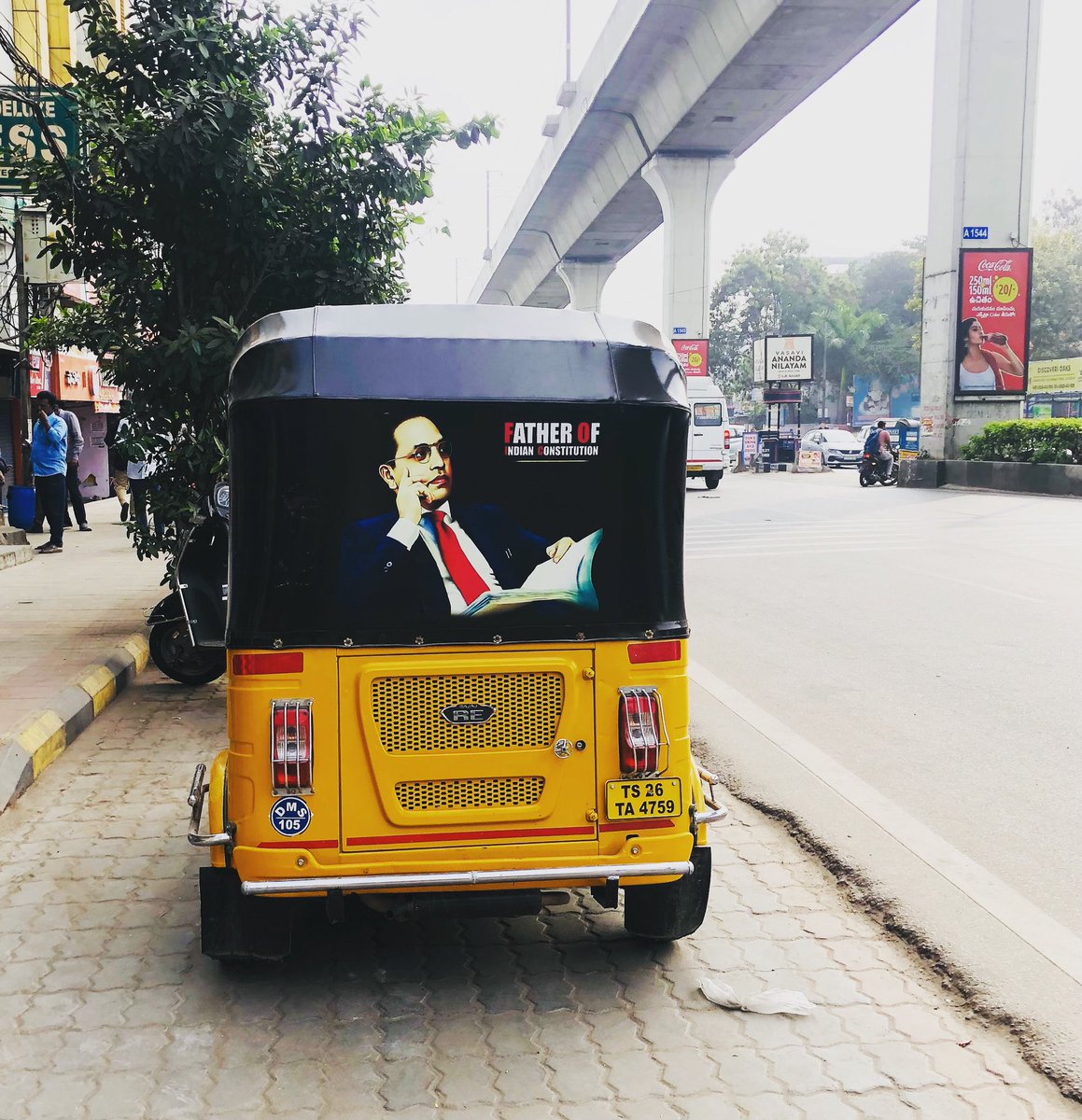 itlusvr's tweet photo. Spotted on the back of an auto in Dilsukhnagar, Hyderabad few days ago. The constitution lives on. 

Happy Republic Day everyone!

#RepublicDay #ConstitutionAt75 https://t.co/rRueGudpTn