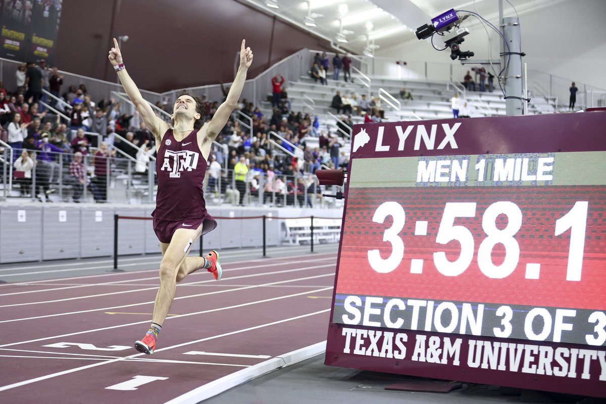 Early contender for photo of the year 📸

#GigEm // #AggieTF