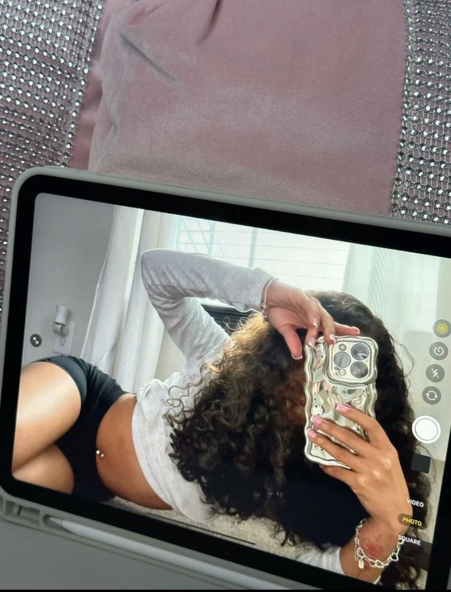 meldu44_'s tweet photo. vend nudes 15€, videos custom à prix négociable DM si intéressés
#sexemodel #nude #moneymiss #moneyslave #soumis https://t.co/ZiqYvBctWI