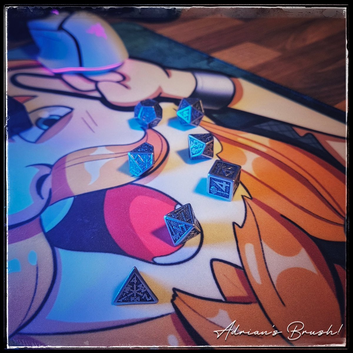 🎲 DICE ADDICTED 🎲

<a href="/ladyelisav82/">Elisa van der Ven</a> she always knows how to surprise me. She got me those totally sick dice from <a href="/Unusualdice/">Q Workshop</a> - the Metal Dwarf set!

Thnx my love! ❤️

#forevermylove #loveyoutobits #dice  #adicted #dicelover