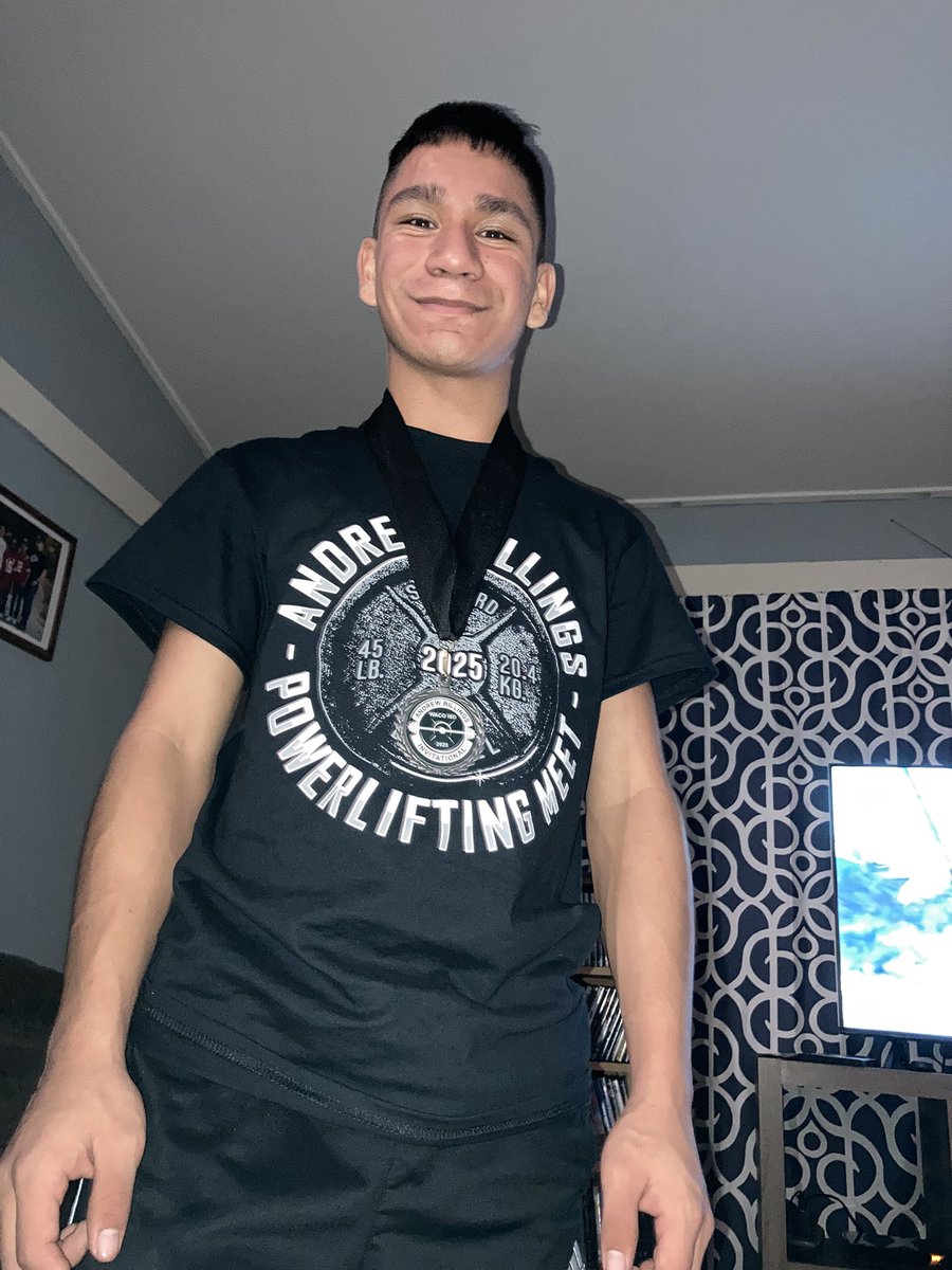 Farreh Cellars tweet media