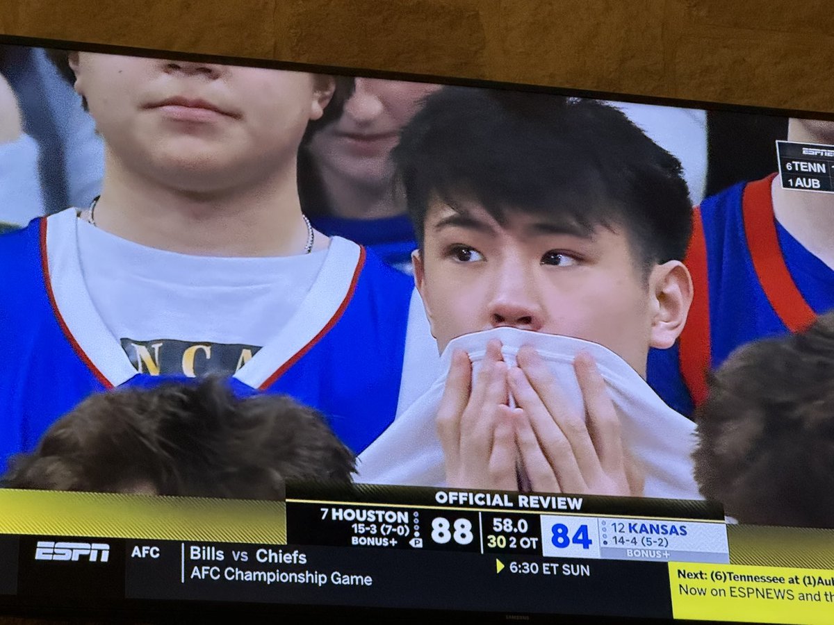 SadFans4's tweet photo. #sadfans #kubball #houston #big12 https://t.co/K6qgqzfUpl