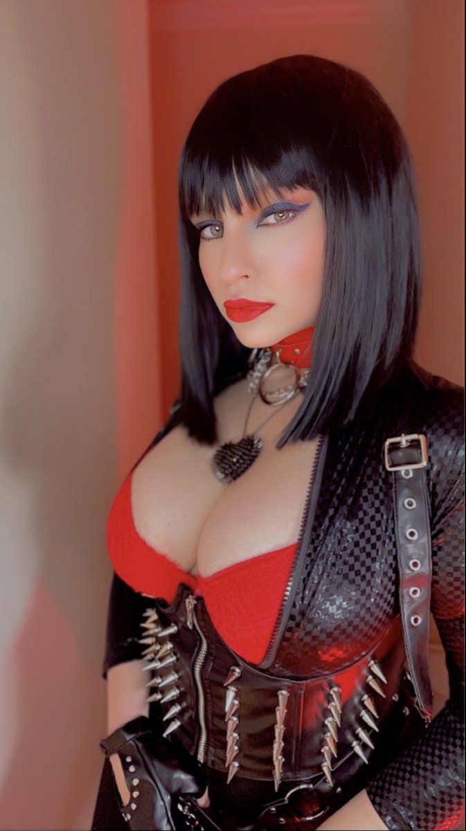 R_RQueen's tweet photo. Saturday mood…

🖤🖤🖤
https://t.co/GM4wJ5nTkF https://t.co/90BPiJwGfS