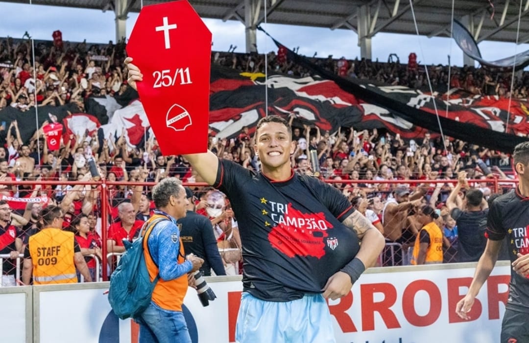 murilonsilveira's tweet photo. @thiagomenezesbn @VilaNovaFC @ACGOficial Boa noite. https://t.co/fWGk1HKP30