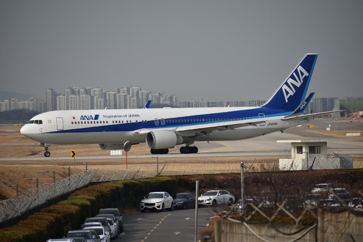 likeB767's tweet photo. #みんなで開催するB767展覧会
今年撮ったやつだけでこれは…. https://t.co/OeiZ0SGctb
