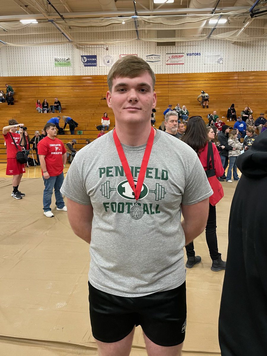 First powerlifting meet today! Placed second with a total of 1165. <a href="/ChrisLok34/">Chris Lok</a>