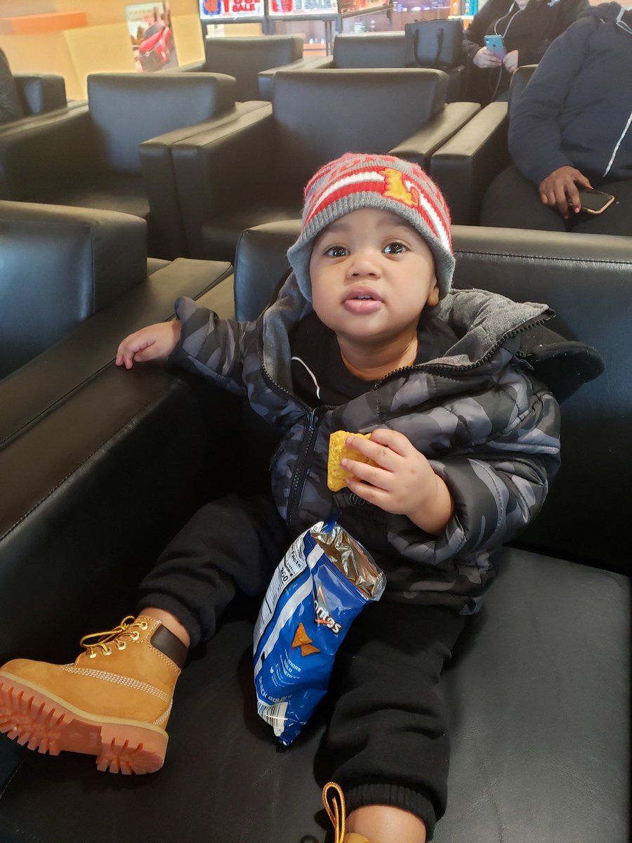 RODKING305's tweet photo. I was a proud uncle this day. Had to get my Lil Man right. This #Timbz lifestyle is real. Copped him the Buttahs…Standard issue. Then I copped him the SpongeBob joints & the kids started hating lol #Throwback #UncleRod https://t.co/dZ96Z7qNCd