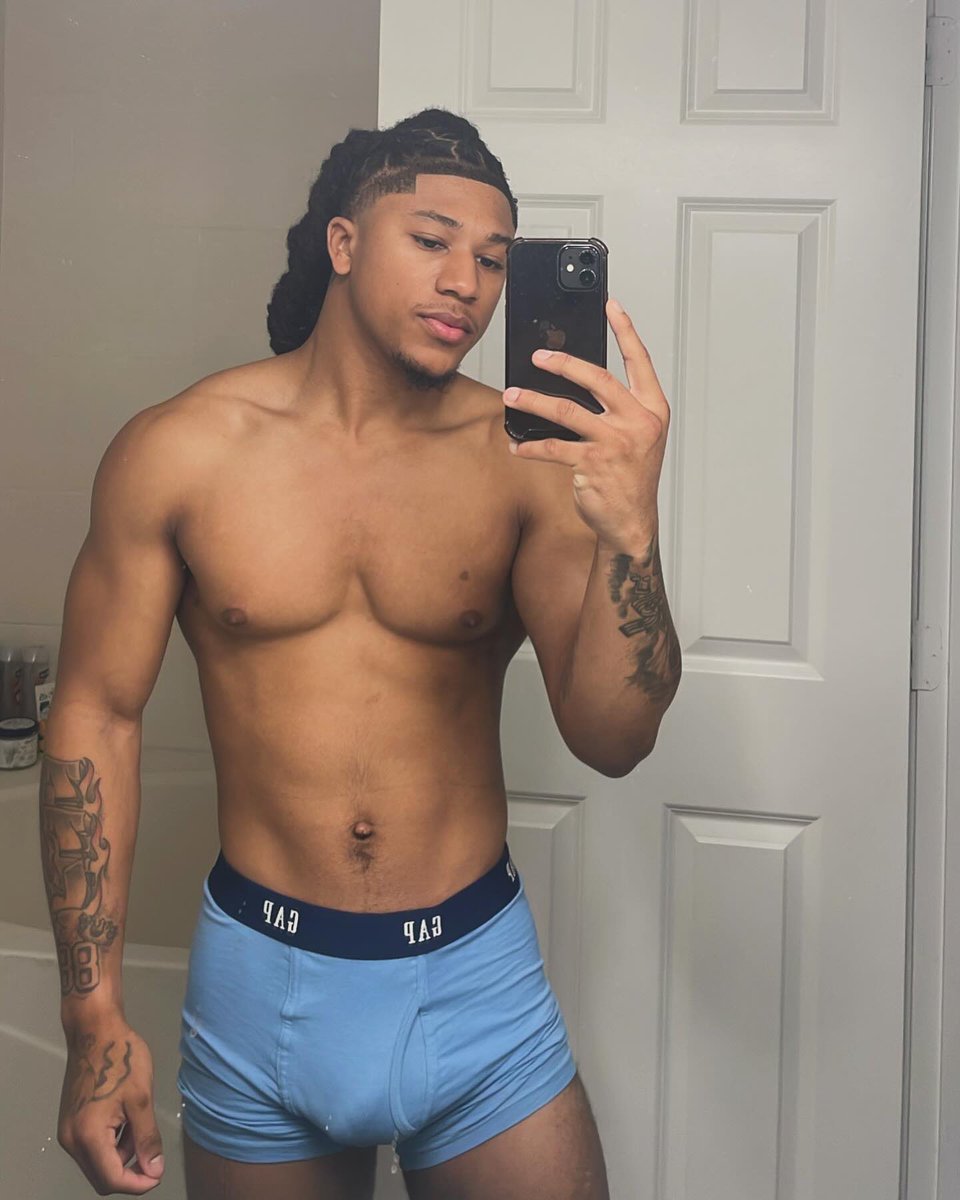 Man_bulge_xxx tweet picture