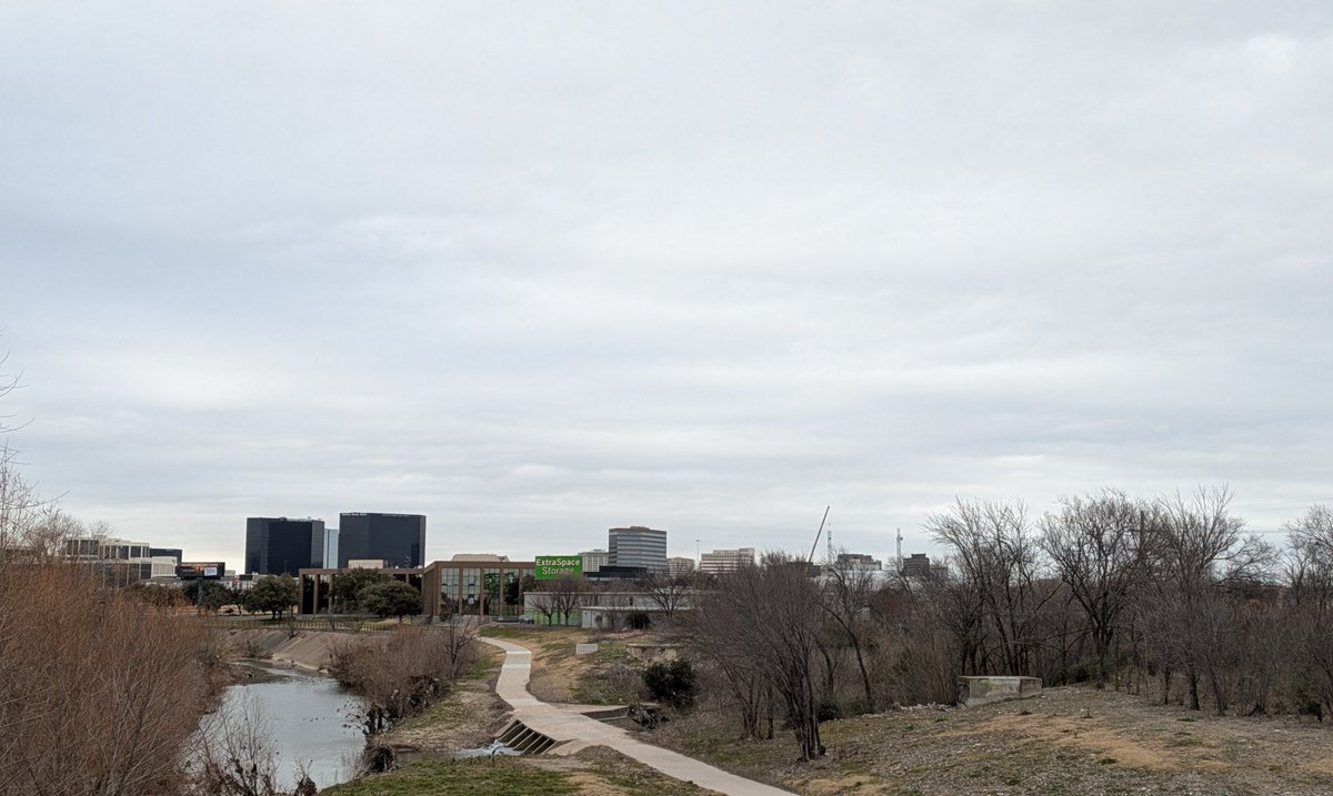 SamObiWon's tweet photo. A brisk walk on a cloudy Texas winter day.

We try to enjoy days like this in Texas. Did some exploring along a central Dallas trail.

Six mile walk from Central to Abrams, from Forest to Walnut Hill.
#WhiteRockCreekTr
#CurioCity https://t.co/xzWWCgpQHg