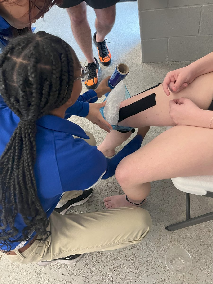 thssportsmed's tweet photo. Happy Saturday!
Awesome job to our Softball ATS with their first home scrimmages. A big Thank You to Brooke and Viana for helping with our District Swim Meet today.
#lugnuts #keepbeinggreAT https://t.co/GjxGvV2F64