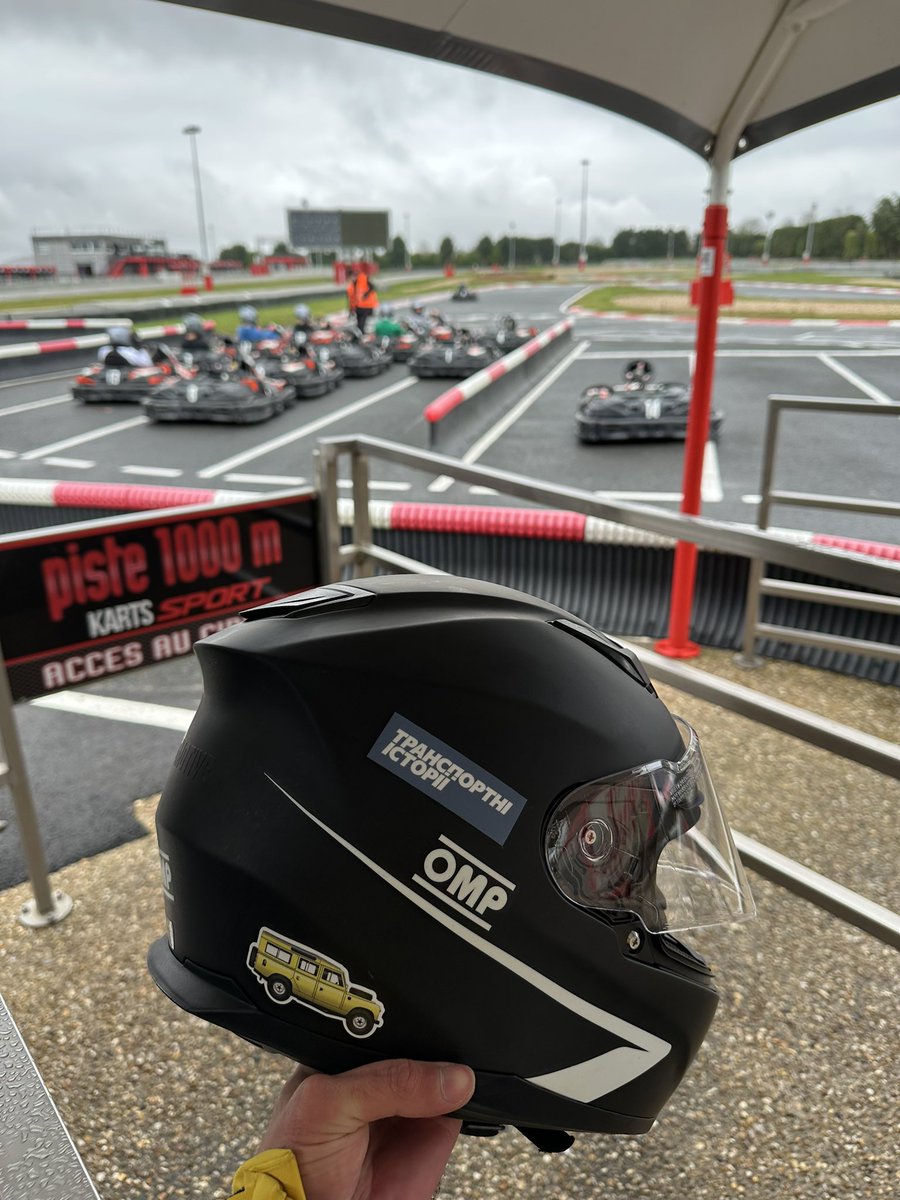 Тут може бути ваша реклама <a href="/lobodiuchenko/">Юля і ЛАНОС 🚙</a> <a href="/GreenXIII/">Вітя Вітя</a>