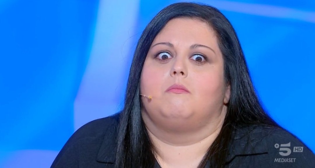 ROBERTA CHE CAZZO STAI FACENDO MAY DAY MAY DAY 
la mia faccia ora:
#cepostaperte
