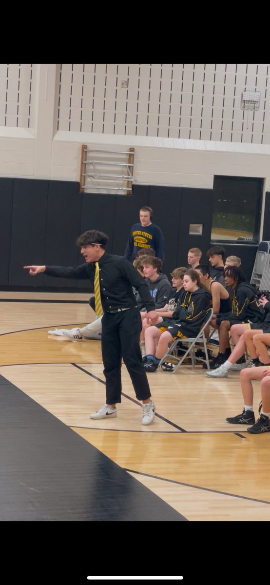 HayfordHarrison's tweet photo. Just finished up my first year as Head Coach for LMS Wrestling. Our team ended the season ranked 3rd in Chester County!! The bonds I made with my wrestlers over the course of the season are unforgettable. I can’t wait to be back next season, to help kids in my community learn!! https://t.co/8zIdd6Nb6U