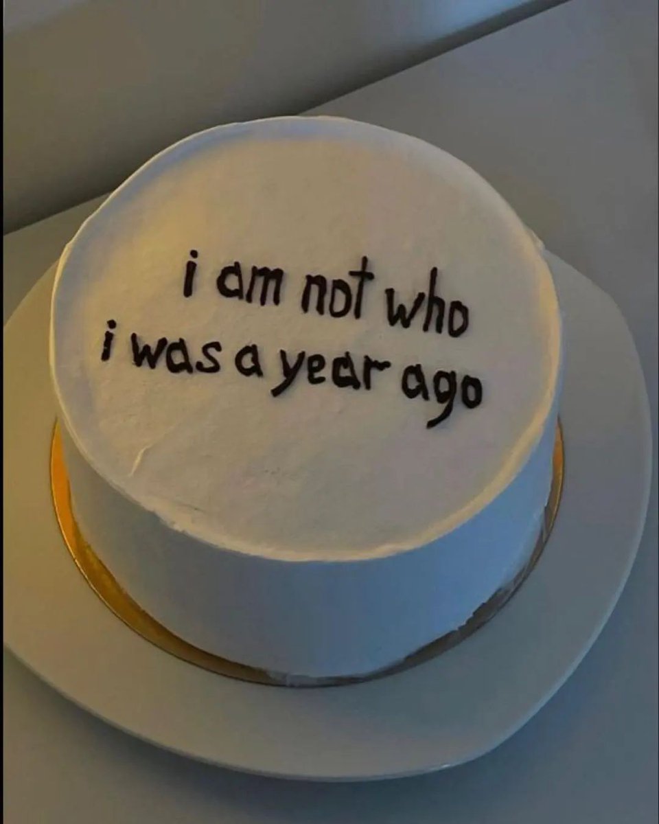 poeticalphotos's tweet photo. Yeah, I'm not that person anymore and it's tearing me apart. https://t.co/xOA4KbLhDz