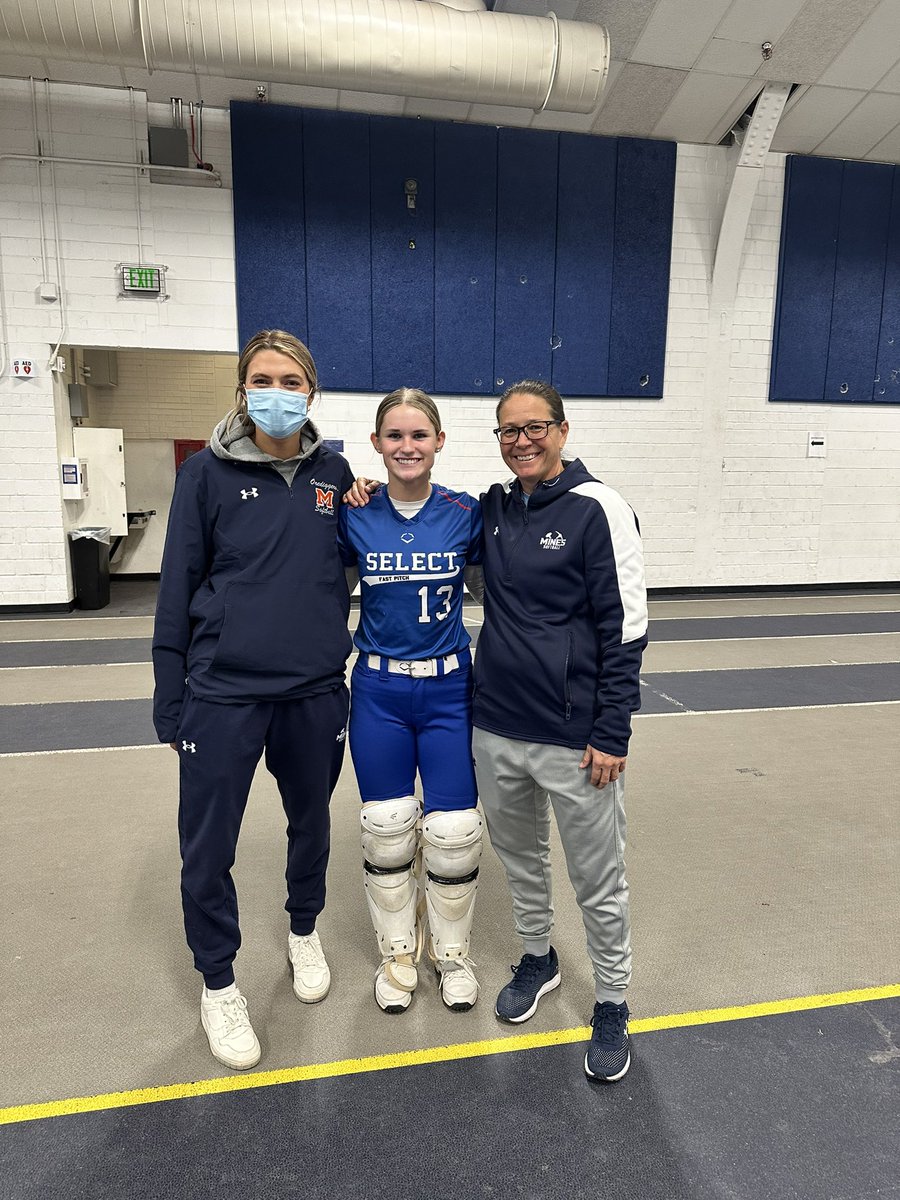 Lilyscott2027's tweet photo. Had an amazing time at the @MinesSoftball camp today! Grateful for the opportunity to learn from the players and experience such a great program. Excited to keep pursuing my dream of playing college softball while studying engineering! ⚒️🥎#WomenInSTEM 
Thank You! @echohawk21 https://t.co/oKh6DuCrbn