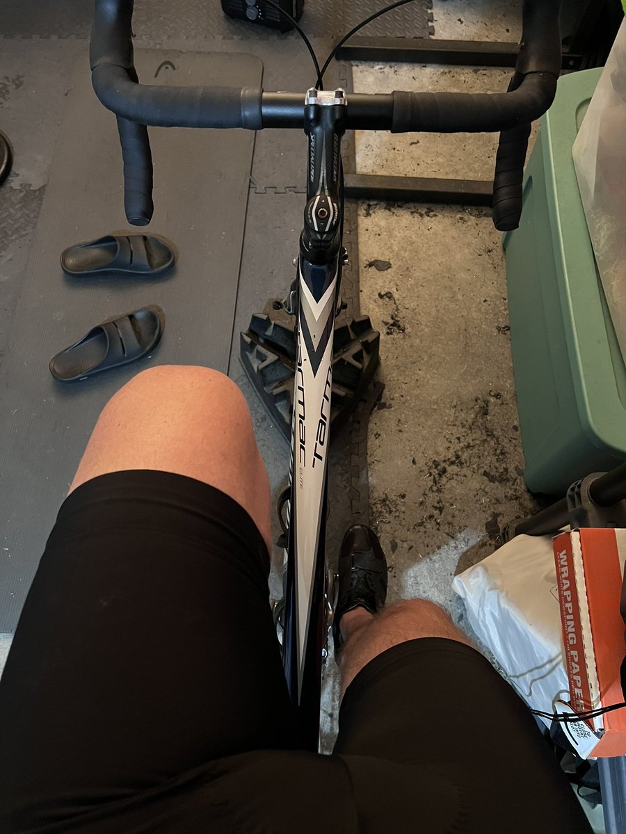 stephenpkoranda's tweet photo. Progress!! Slow and steady for 10 minutes but progress!
#fixtheknee https://t.co/7sj1nZv9jg