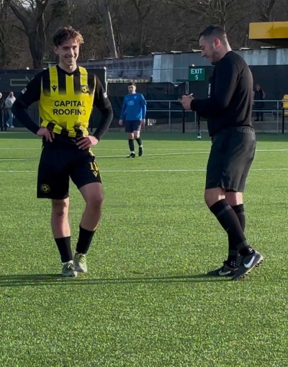 Dan Evans (@danny_evs) on Twitter photo 4-3 Win for the <a href="/Bexleyfc_/">Bexley Football Club ๐</a>
45mins in the legs.
Bloody funny booking, fella ended up in stands ๐คช๐คฃ
Up the ๐ ๐๐๐๐
Bring on Peckham Town next Saturday 4-3 Win for the <a href="/Bexleyfc_/">Bexley Football Club ๐</a>
45mins in the legs.
Bloody funny booking, fella ended up in stands ๐คช๐คฃ
Up the ๐ ๐๐๐๐
Bring on Peckham Town next Saturday