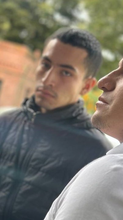 _ColombiaOculta's tweet image. #PELIGRO. Nueva modalidad de hurto en Bogotá 🤬 Taxistas acosan a conductores particulares y en gavilla los acusan de cerrarlos en la vía con la intención de robarles sus pertenencias. Este caso se presentó hoy 25ENE en inmediaciones al Jardín Botánico. La víctima fue apuñalada.