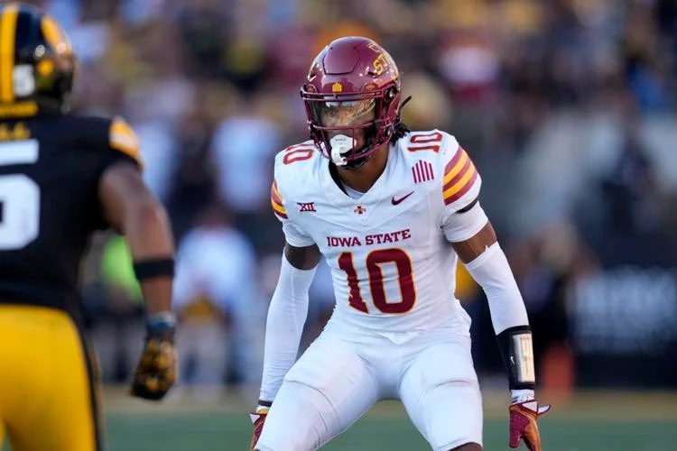 Darion jones (@dar11on) on Twitter photo After a great junior day visit and conversation with <a href="/ISUMattCampbell/">Matt Campbell</a> and <a href="/PoteatCoach/">Coach Hank Poteat</a> I’m blessed to receive an offer from Iowa State University!! 🌪️🌪️🌪️
<a href="/CoachMartin52/">Larry Martin</a> <a href="/OPS_VikingsFB/">Omaha North High School Football</a> <a href="/NEBHSFB/">Nebraska HS Football</a> <a href="/PrepRedzoneNE/">Prep Redzone Nebraska</a> <a href="/THEnebpreps/">nebpreps</a> <a href="/NilesP_/">Niles Paul</a> <a href="/Steve_Warren96/">Steven J Warren</a> <a href="/CycloneFB/">Iowa State Football</a> After a great junior day visit and conversation with <a href="/ISUMattCampbell/">Matt Campbell</a> and <a href="/PoteatCoach/">Coach Hank Poteat</a> I’m blessed to receive an offer from Iowa State University!! 🌪️🌪️🌪️
<a href="/CoachMartin52/">Larry Martin</a> <a href="/OPS_VikingsFB/">Omaha North High School Football</a> <a href="/NEBHSFB/">Nebraska HS Football</a> <a href="/PrepRedzoneNE/">Prep Redzone Nebraska</a> <a href="/THEnebpreps/">nebpreps</a> <a href="/NilesP_/">Niles Paul</a> <a href="/Steve_Warren96/">Steven J Warren</a> <a href="/CycloneFB/">Iowa State Football</a>