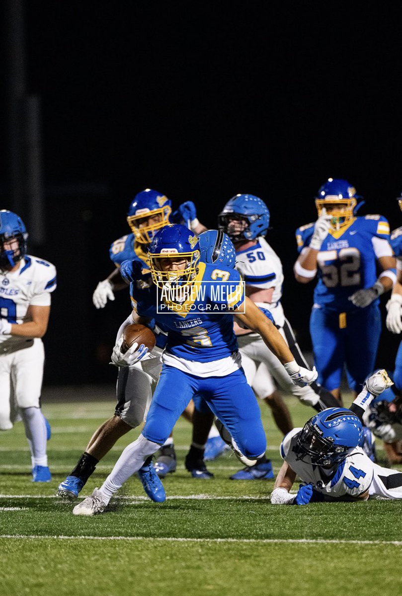 ‼️ Coaches ‼️
Please take time to look at my sophomore year highlights!!

✅ Milwaukee area defensive player of the year finalist 
✅ First team all conference RB 
✅First team all conference DB
✅Unanimous conference DB of the year 
✅conference RB of the year 
✅WFCA all region