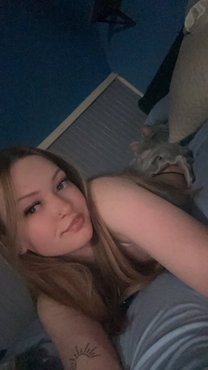 Divine_Dixie1's tweet photo. selling content ‼️ DM me 😙❤️ https://t.co/Sl9E6kn2Hu