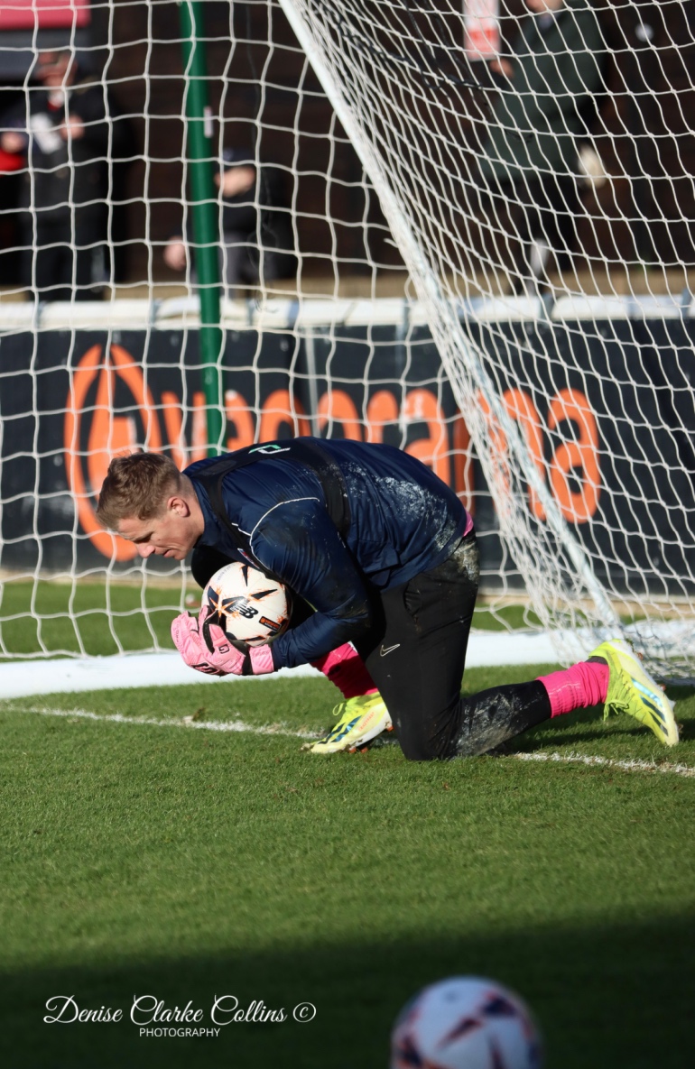 ClarkeColl87799's tweet photo. Elliot Justham Warming up 25/01/2025
Dagenham & Redbridge FC 0 v 2 Southend United FC #dagenhamandredbridgefc #dagenhamandredbridge #southendfc #southendunitedfc #southend #football #nationalleague #vanarama #elliotjustham https://t.co/xssGljHloH