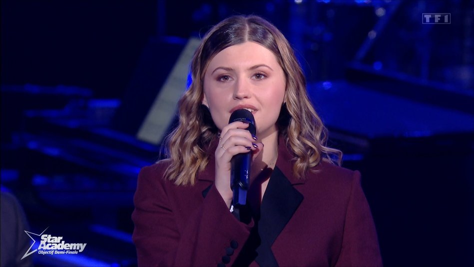 🎤 Après trois mois de compétition, 𝐌𝐚𝐫𝐢𝐧𝐞 𝐫𝐞𝐦𝐩𝐨𝐫𝐭𝐞 𝐥𝐚 𝟏𝟐𝐞 𝐬𝐚𝐢𝐬𝐨𝐧 𝐝𝐞 𝐥𝐚 𝐒𝐭𝐚𝐫 𝐀𝐜𝐚𝐝𝐞𝐦𝐲 !

Marine s'impose face à Ebony avec 65% des voix.

L'an dernier, Pierre Garnier avait remporté la Star Ac avec 56% des voix contre Julien Lieb.

Il y a