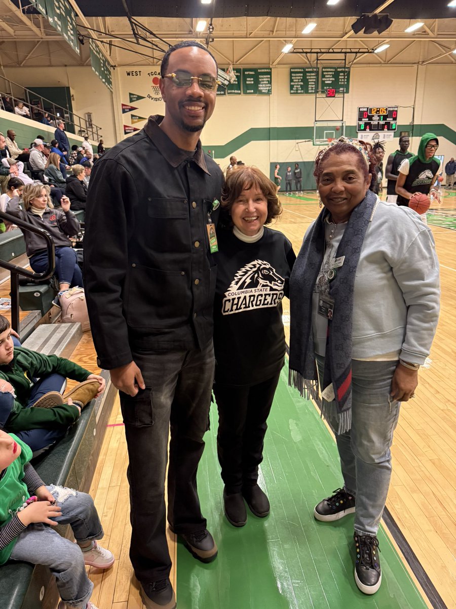 mopatton_sports's tweet image. Reunion at ‘The Web’: @coachpenny1 visits with @PresCState Janet Smith &amp;amp; VP Dr. Christa Martin during Saturday’s @CStateMBasketB game vs Motlow … A reception was held for the ‘14 &amp;amp; ‘15 teams that went to #Hutch … Coverage to come at MainStreetMaury.com …