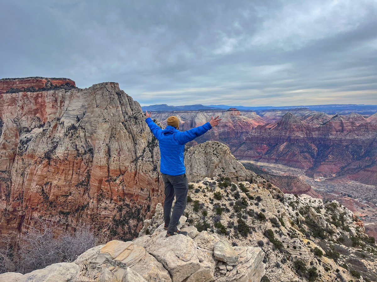 Jesus didn’t rush.

He didn’t sprint from miracle to miracle, checking tasks off a heavenly to-do list. Instead, He paused. He noticed. He healed. He taught. His life was a masterclass in presence—a quiet rhythm of trust, clarity, and divine focus.

When we follow His example, we