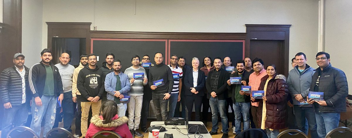 JainCanadian's tweet photo. Thank you the Countering Hate Committee of @PeelPolice
and community volunteers from
@hindu_canadian
@officialHinduCF
@CaHiHaOfficial
@CoHNACanada
for joining the education session for the Hindu community. https://t.co/aVWebO7T4Q