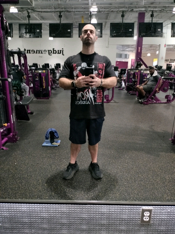 SNIPE1OUT's tweet image. 1/25/25 #Shoulders #IronAddicts #ISYMFS #Pops #Triceps Every time i would look in the mirror at the shirt i felt like CT was there telling me to keep going motha fucka!~ #CTFletcher #Protein #Gym #WeightTraining #LFG #GMSI