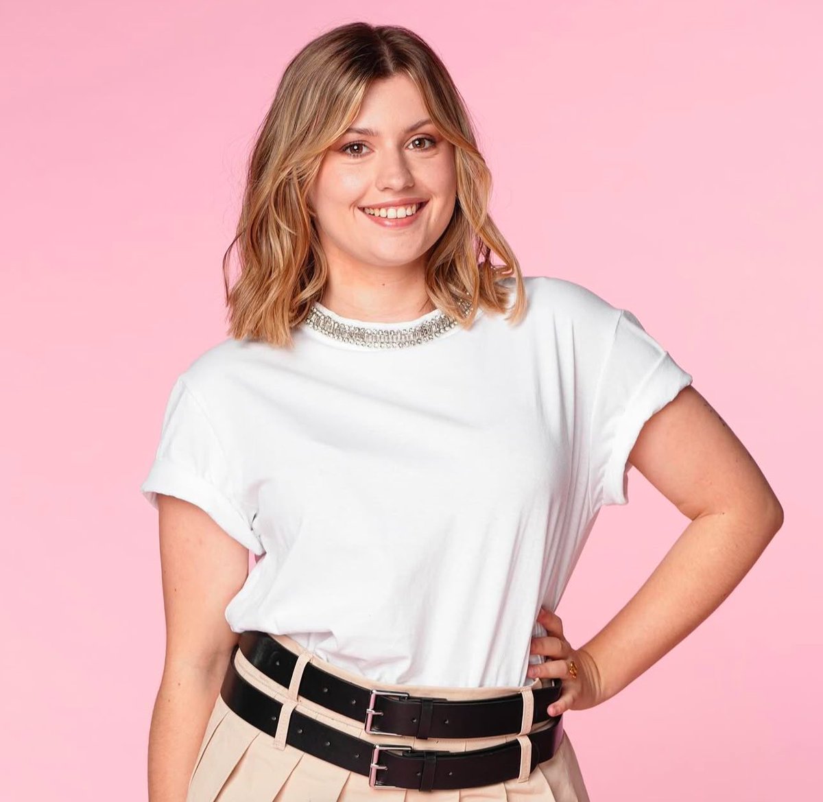 🚨 Félicitations à Marine Delplace, 24 ans, originaire de Lille, qui remporte la saison 12 de la #StarAcademy face à Ebony ! Son talent et sa détermination ont conquis le cœur du public ! 👏🎉🌟

Une victoire méritée ?