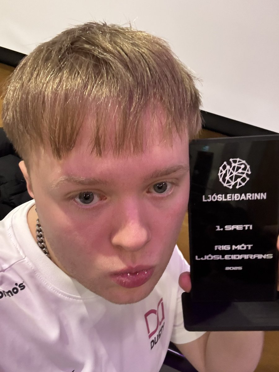 PANDAZ🇮🇸 tweet media