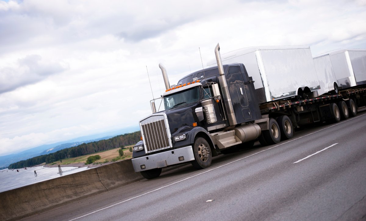 BigRigTowing's tweet photo. Breaking down on the road, especially on a busy highway or at night, can be a nerve-wracking experience.
At Big Rig Towing, we specialize in providing fast and reliable towing and recovery services for any situation. 1 (866) 398-7444
#BigRigTowing #RoadSafety #HeavyDutyTowing https://t.co/DkhpehDo51